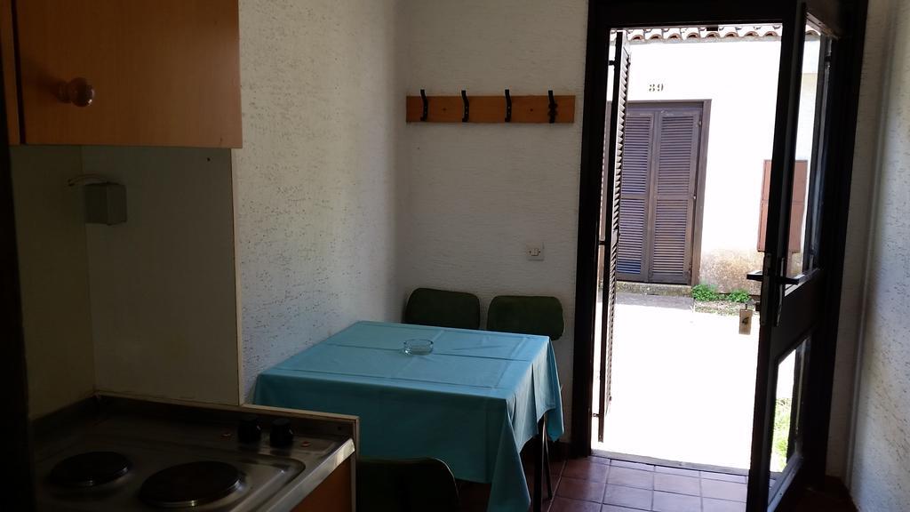 Bungalows Jurjevac สตารีกราด ห้อง รูปภาพ